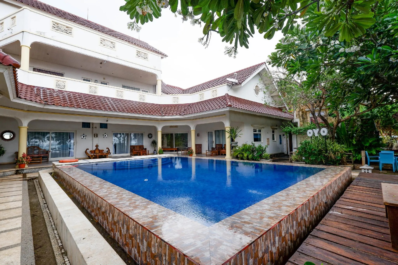 OYO 2359 Bayfront Karnadia