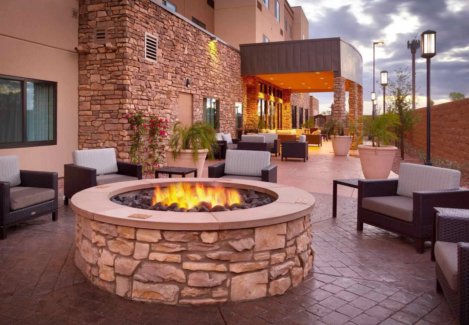 Courtyard Phoenix Mesa Gateway Airport