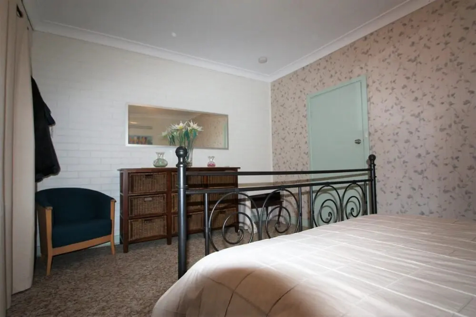 Pine Villas - Walk To Beach Ocean Views