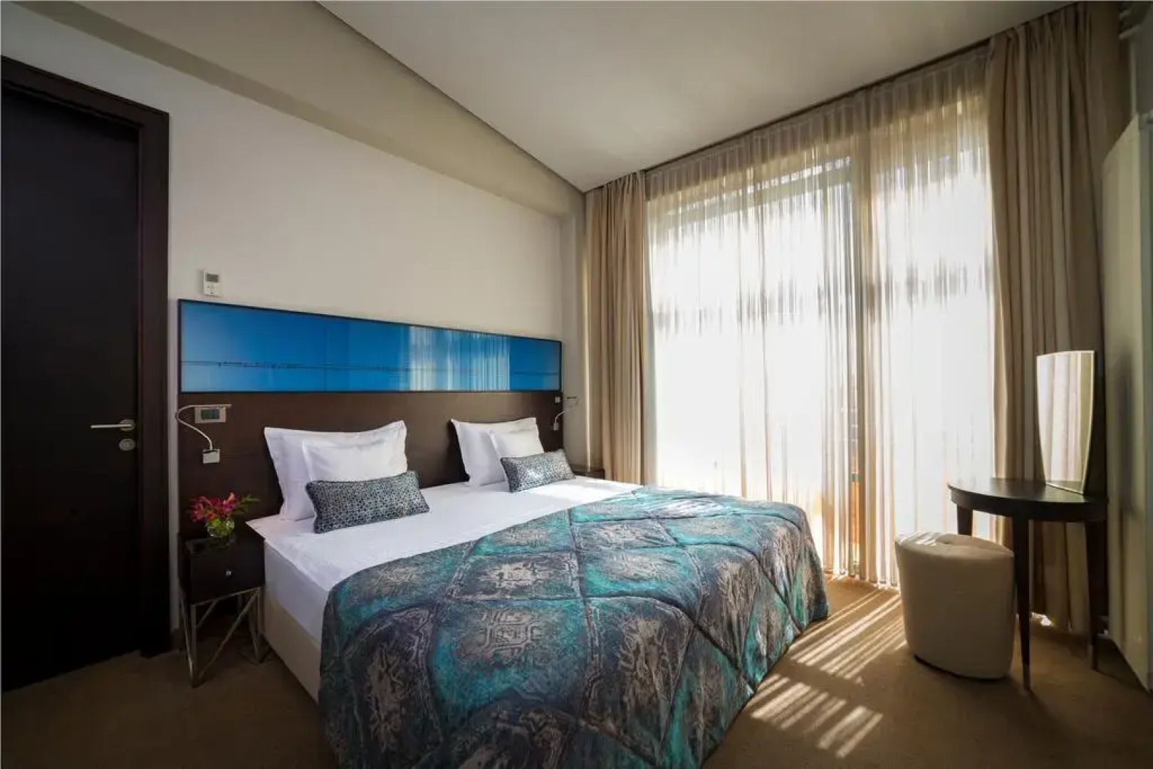 Отель Townhouse27