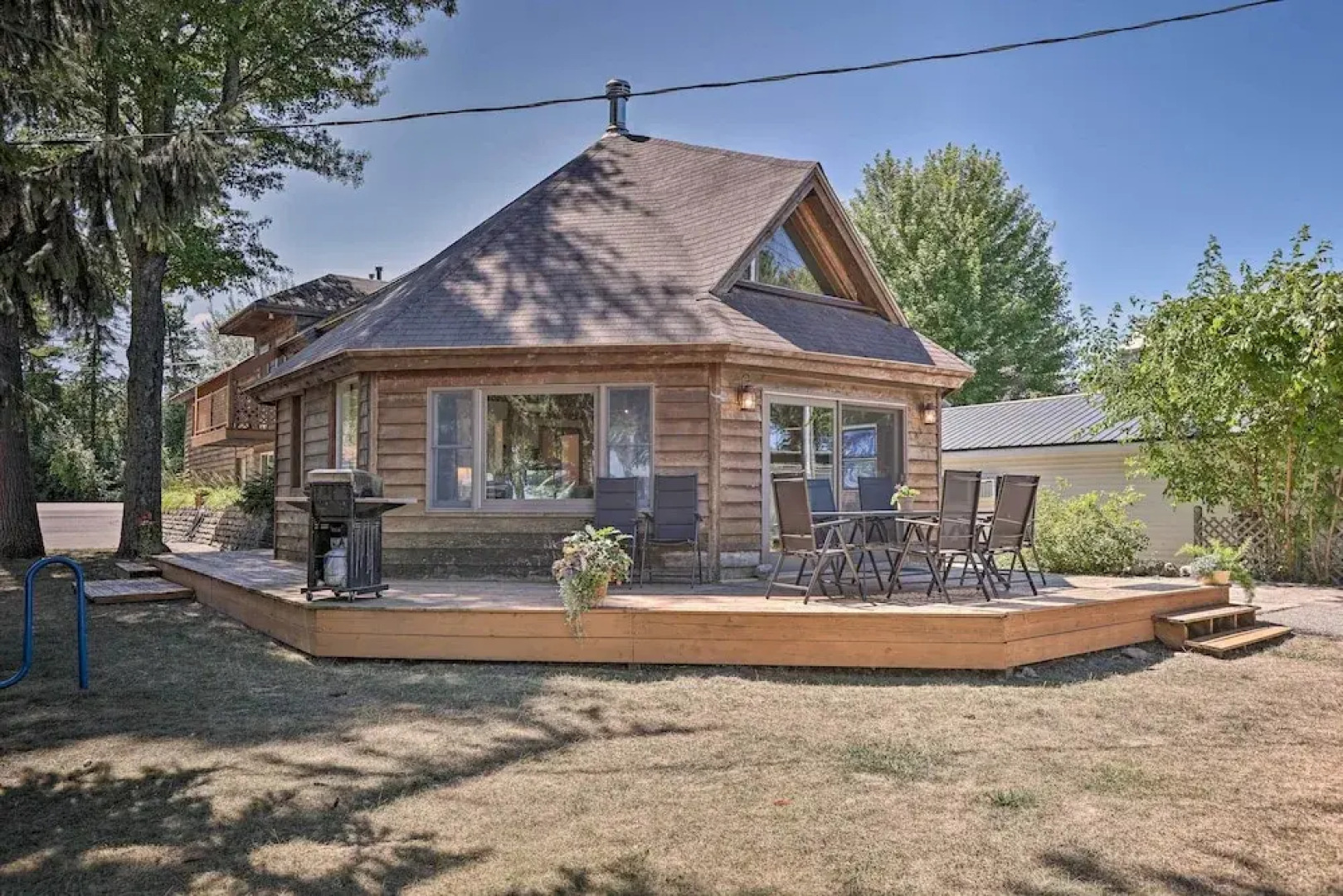 Lakefront 'manitou Cottage' < 1 Mi to Downtown!