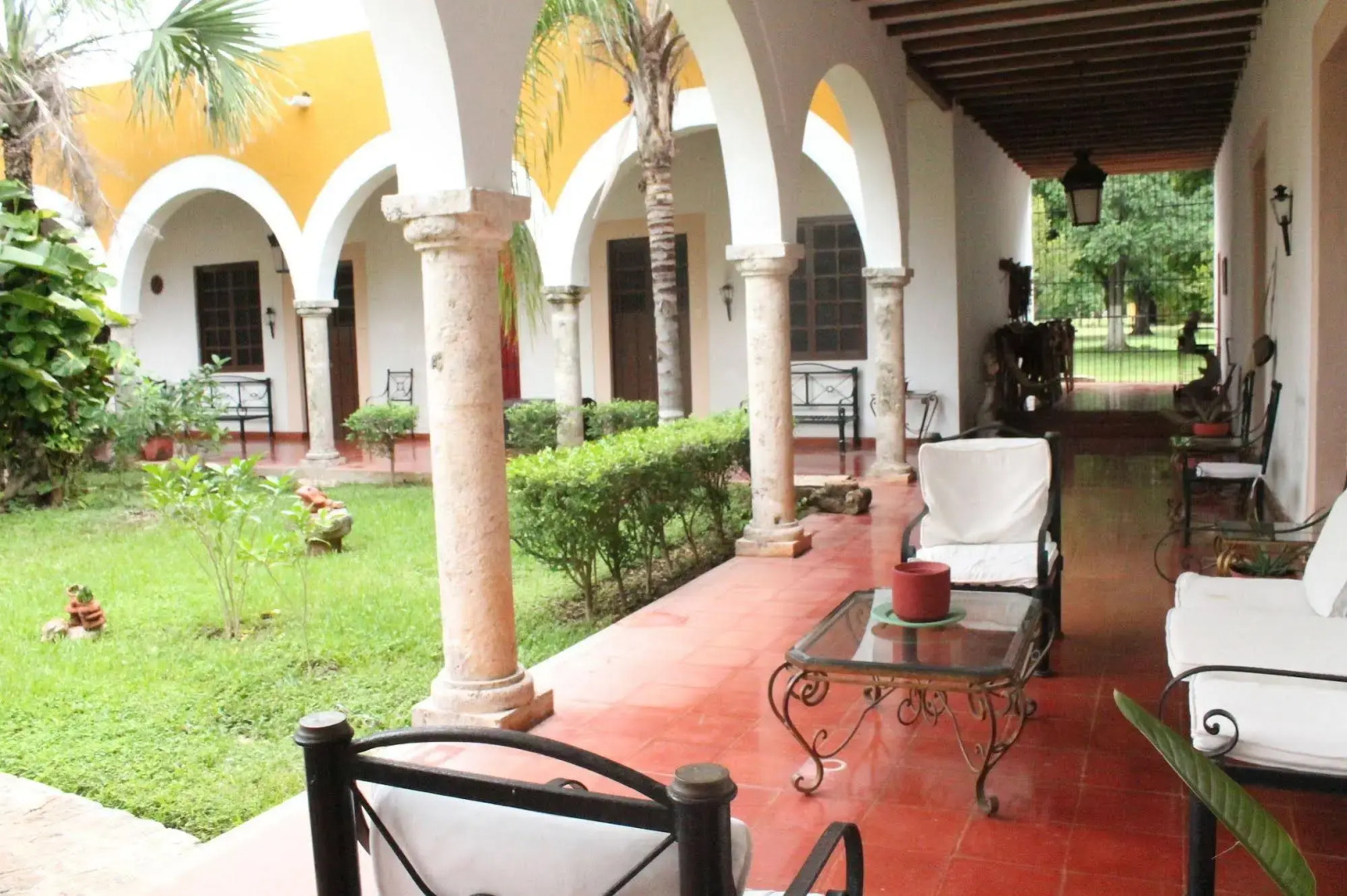 Hacienda Blanca Flor