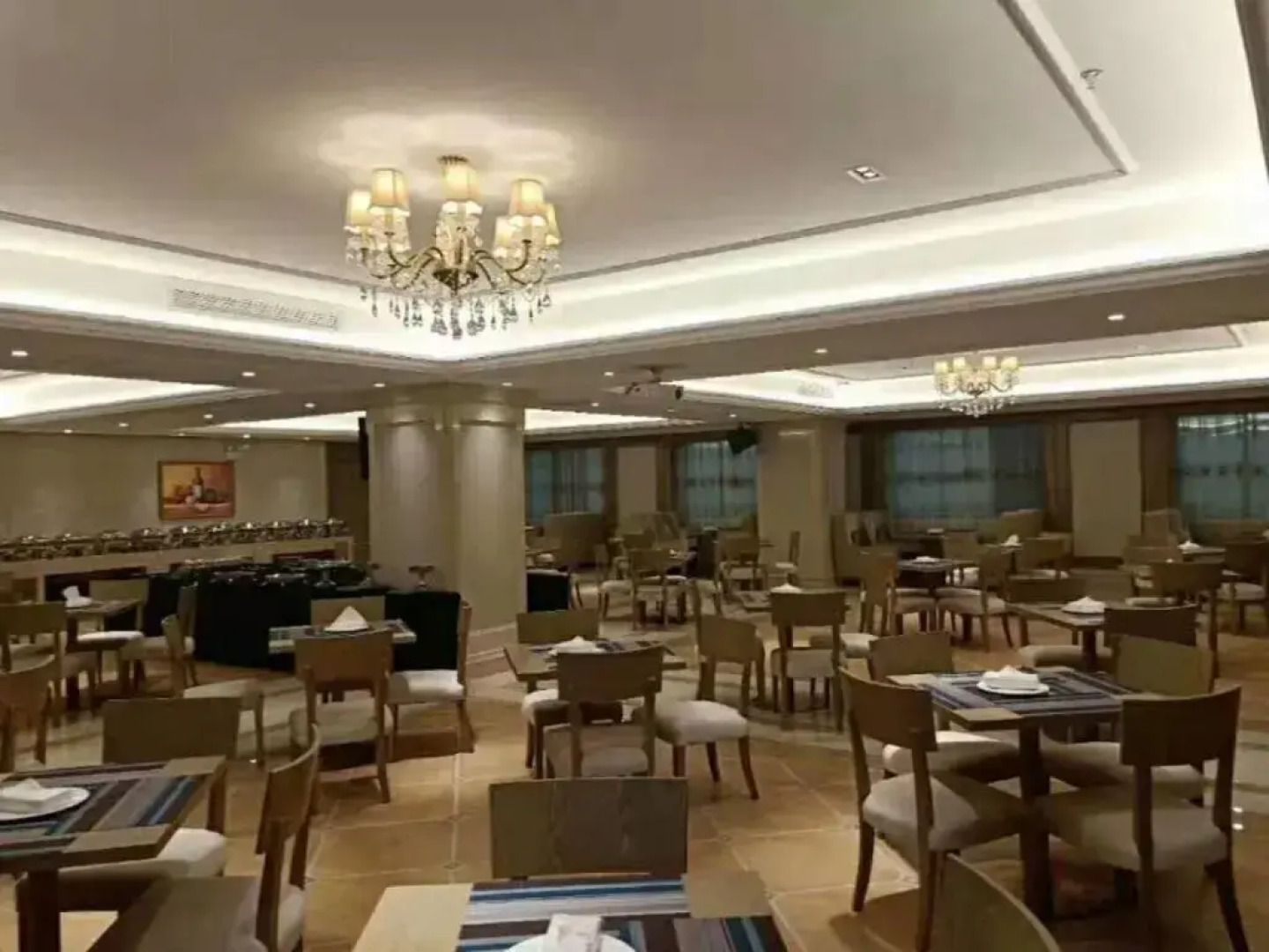 Vienna International Hotel (Haikou Old Town High-speed Railway Station)