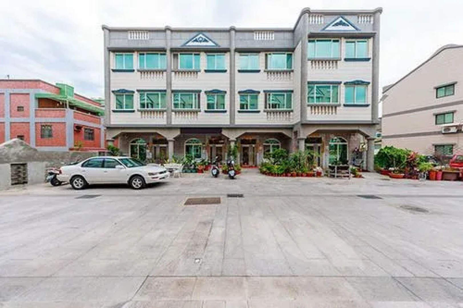 Autumn casual about Earl Seasons Bed and Breakfast