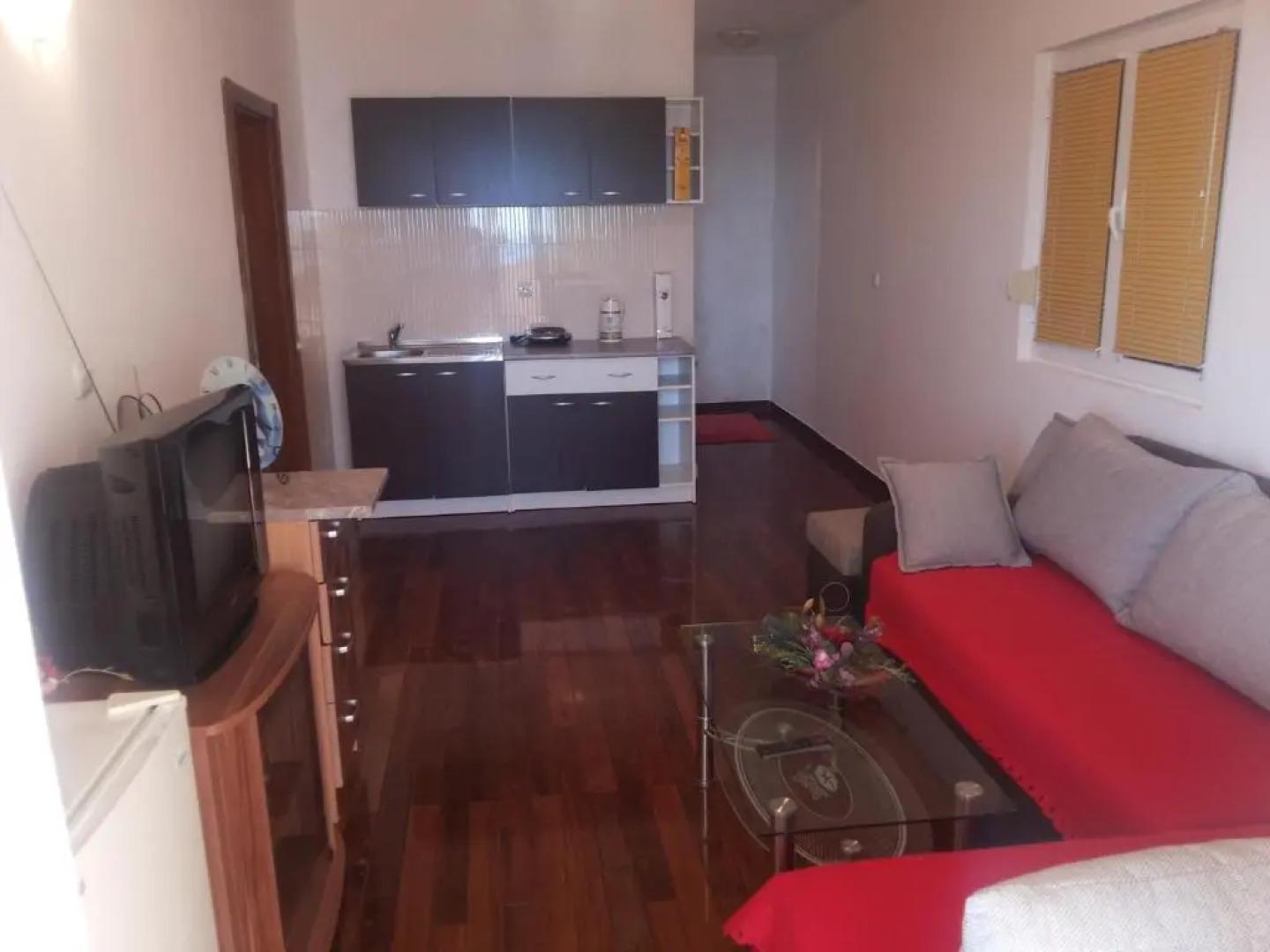 Apartments and Studios Anicic