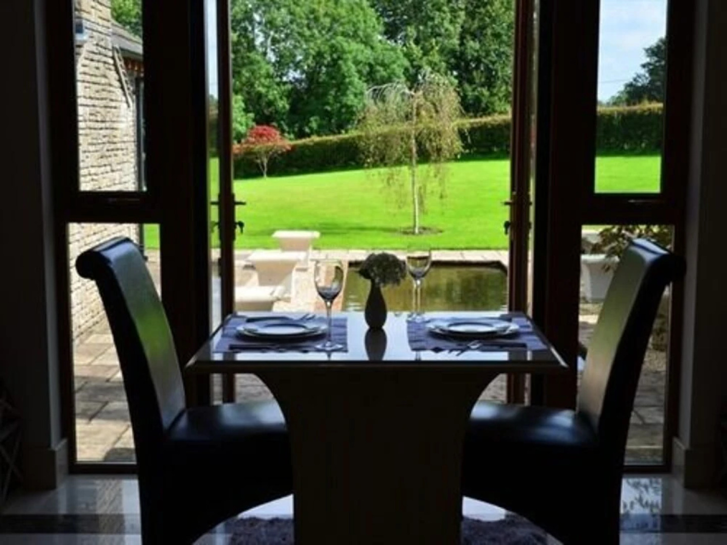 Llwyn Helyg Country House