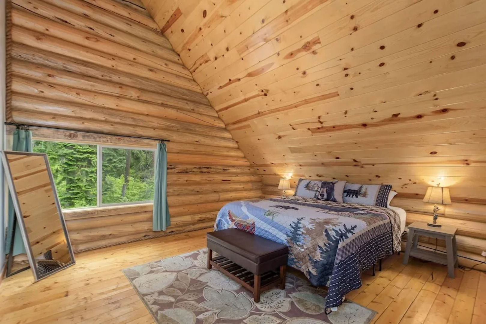 Bearfoot Chalet 3 Bedroom Home by NW Comfy Cabins