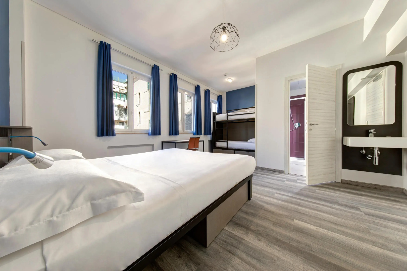 The RomeHello - Hostel