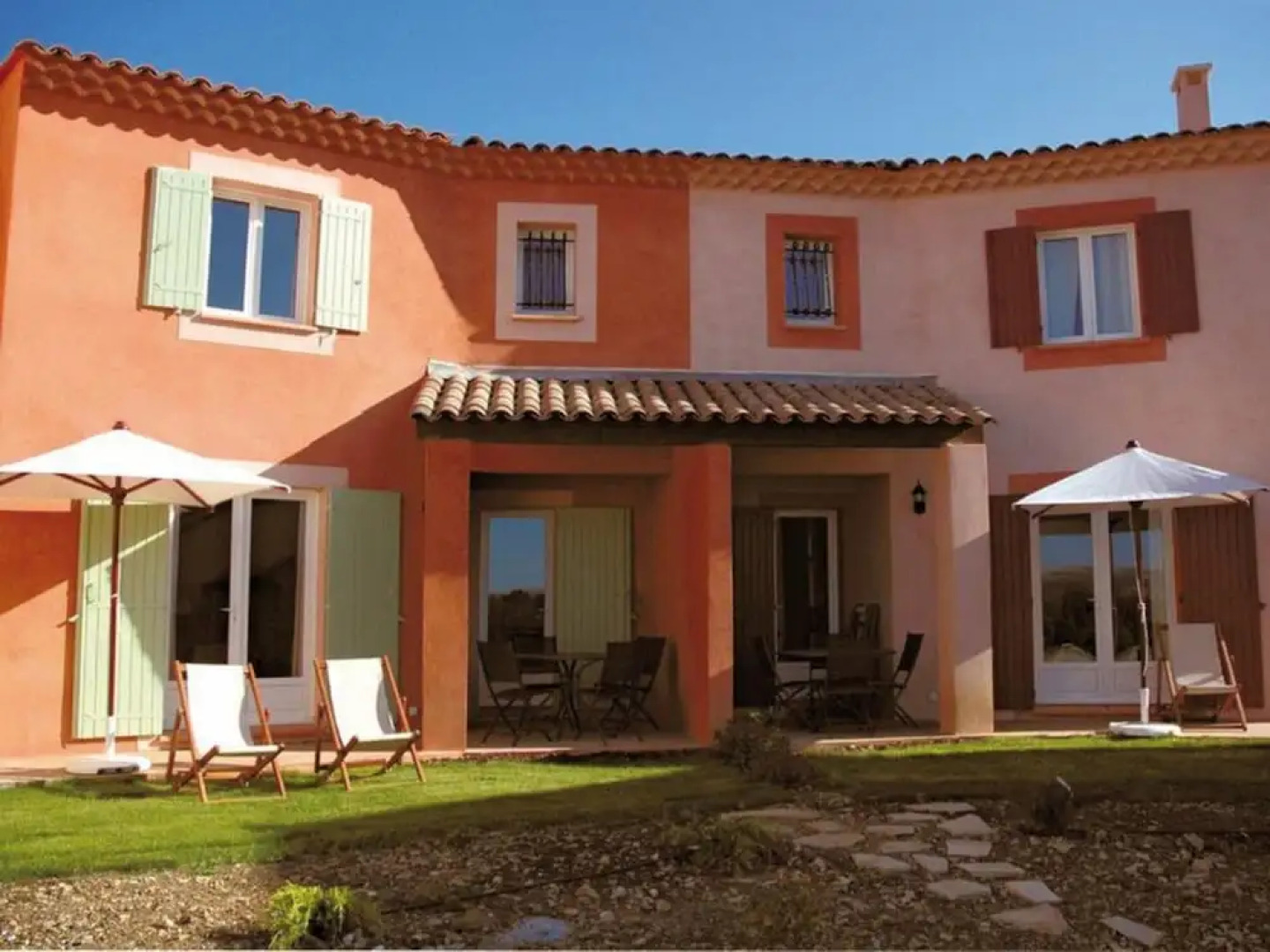 Comfortable apartment with dishwasher, close to the village