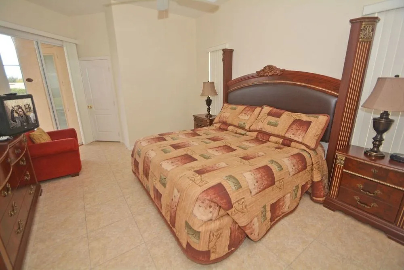 855 A Sweet Life 4 Br villa by RedAwning