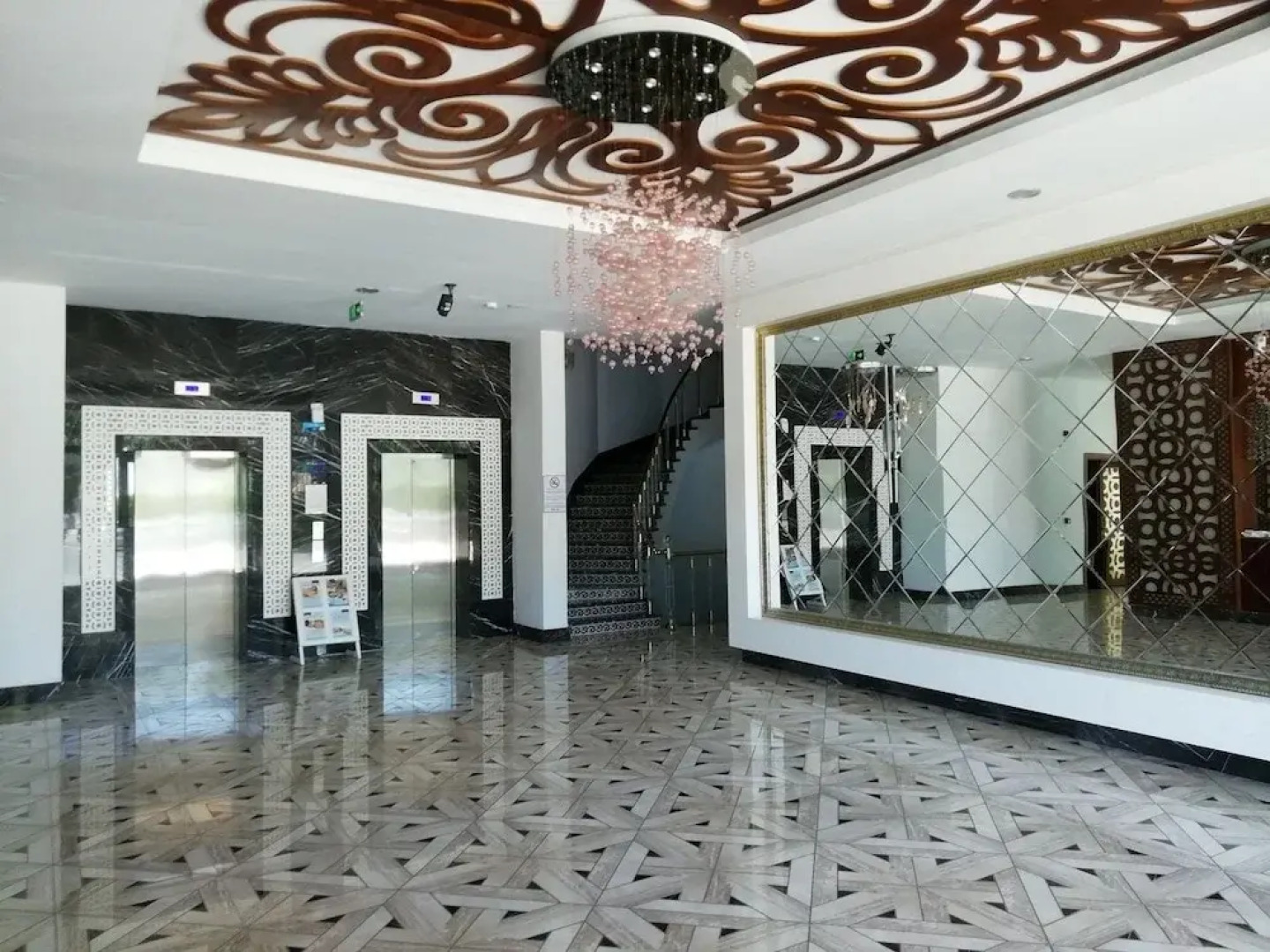 Azura Park Residence