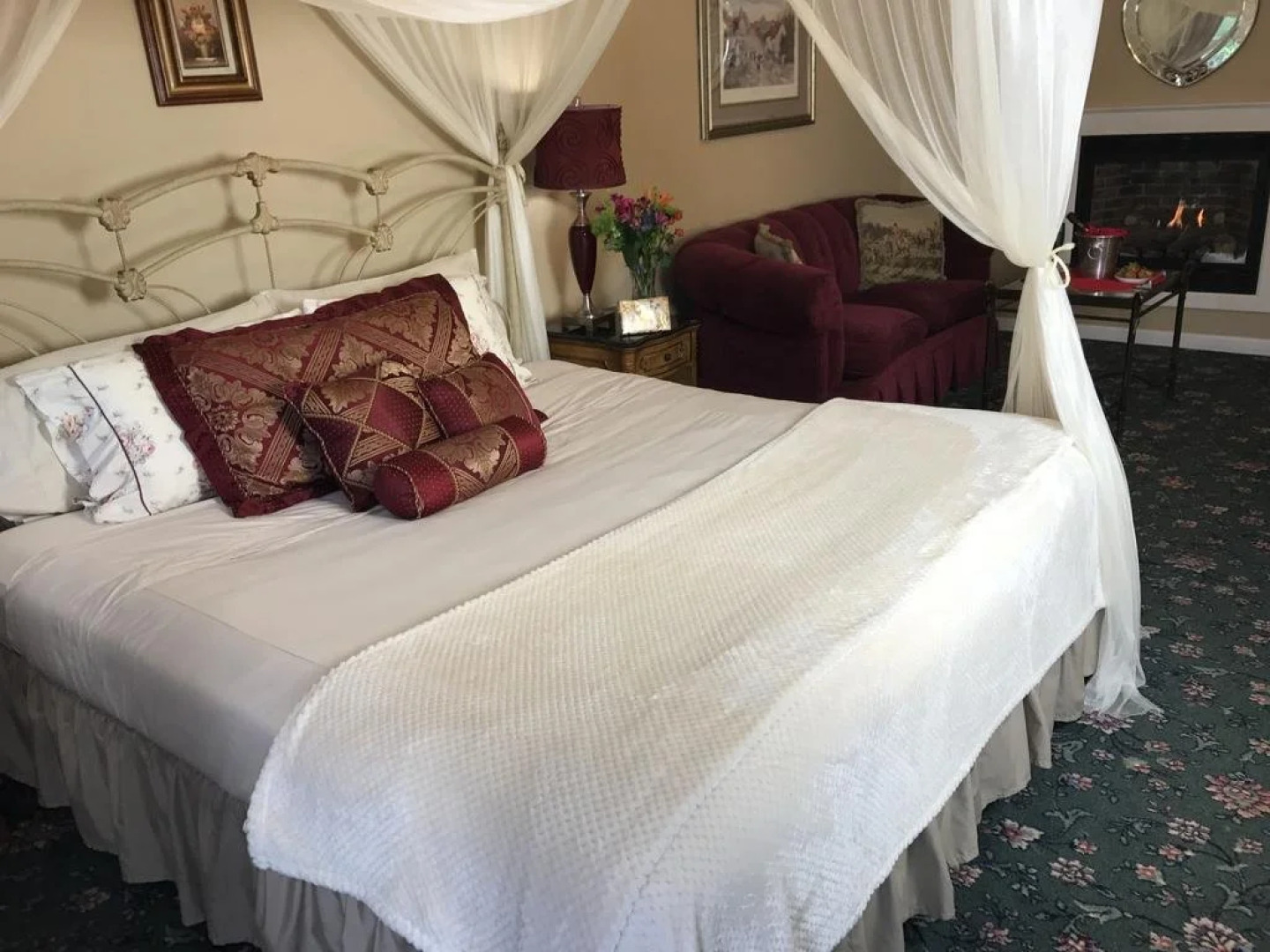 Fox and Hound Bed & Breakfast