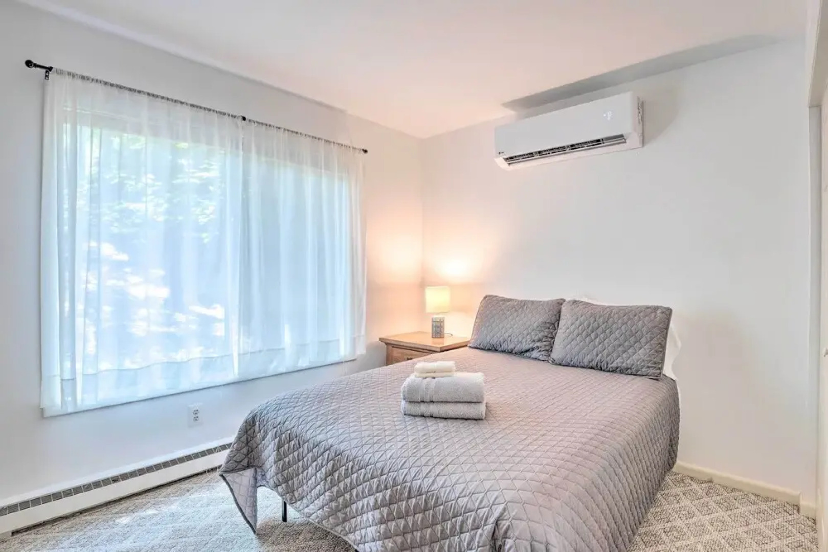 Top Shelf Home w/ Deck: 1 Mi to Ski Slopes!