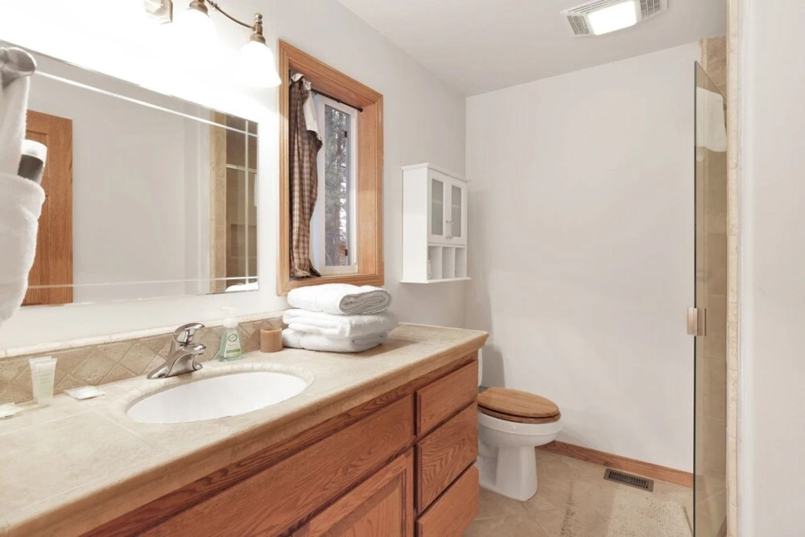 2246-fawnskin Log Cabin 4 Bedroom Home by RedAwning