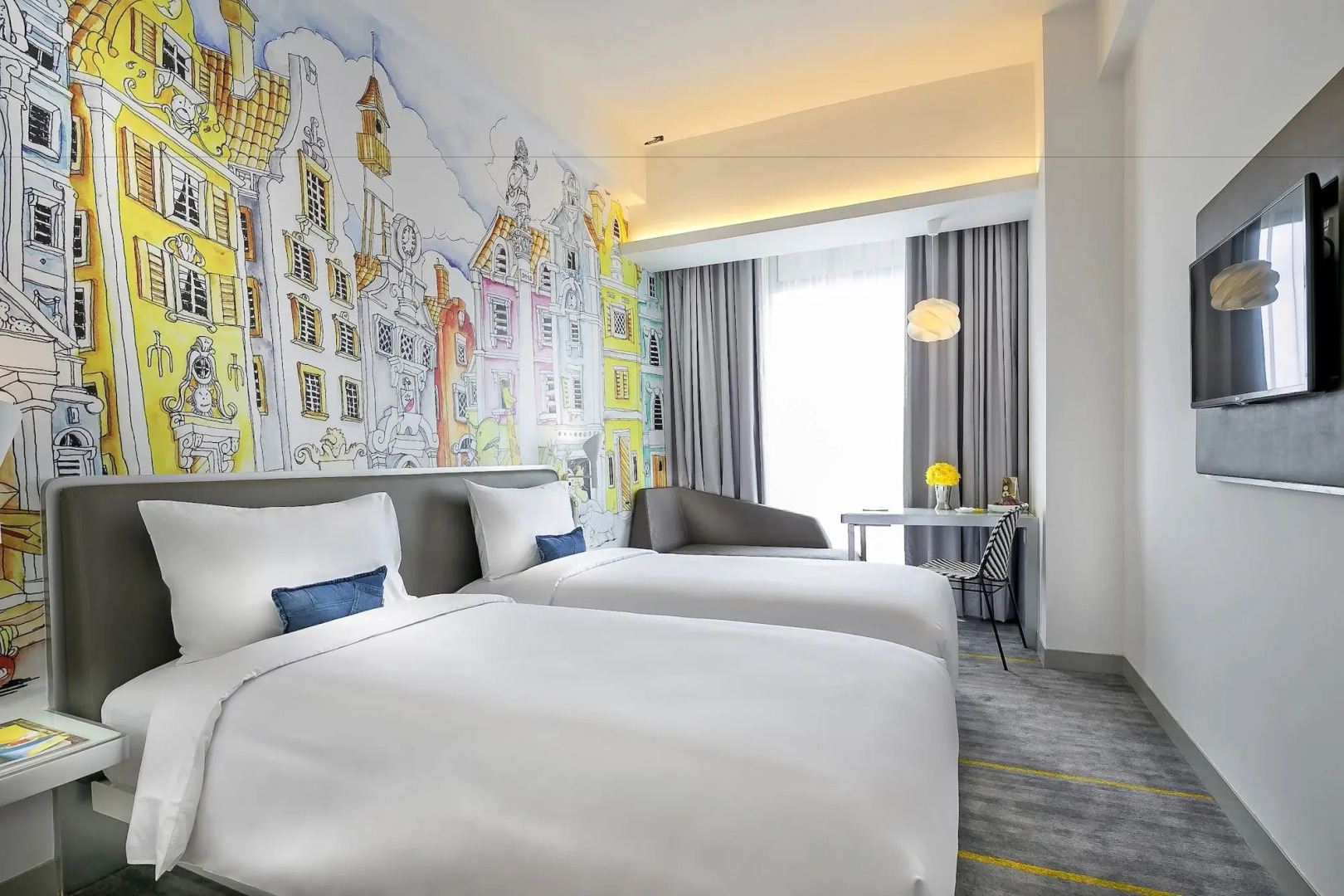 YELLO Hotel Harmoni Jakarta