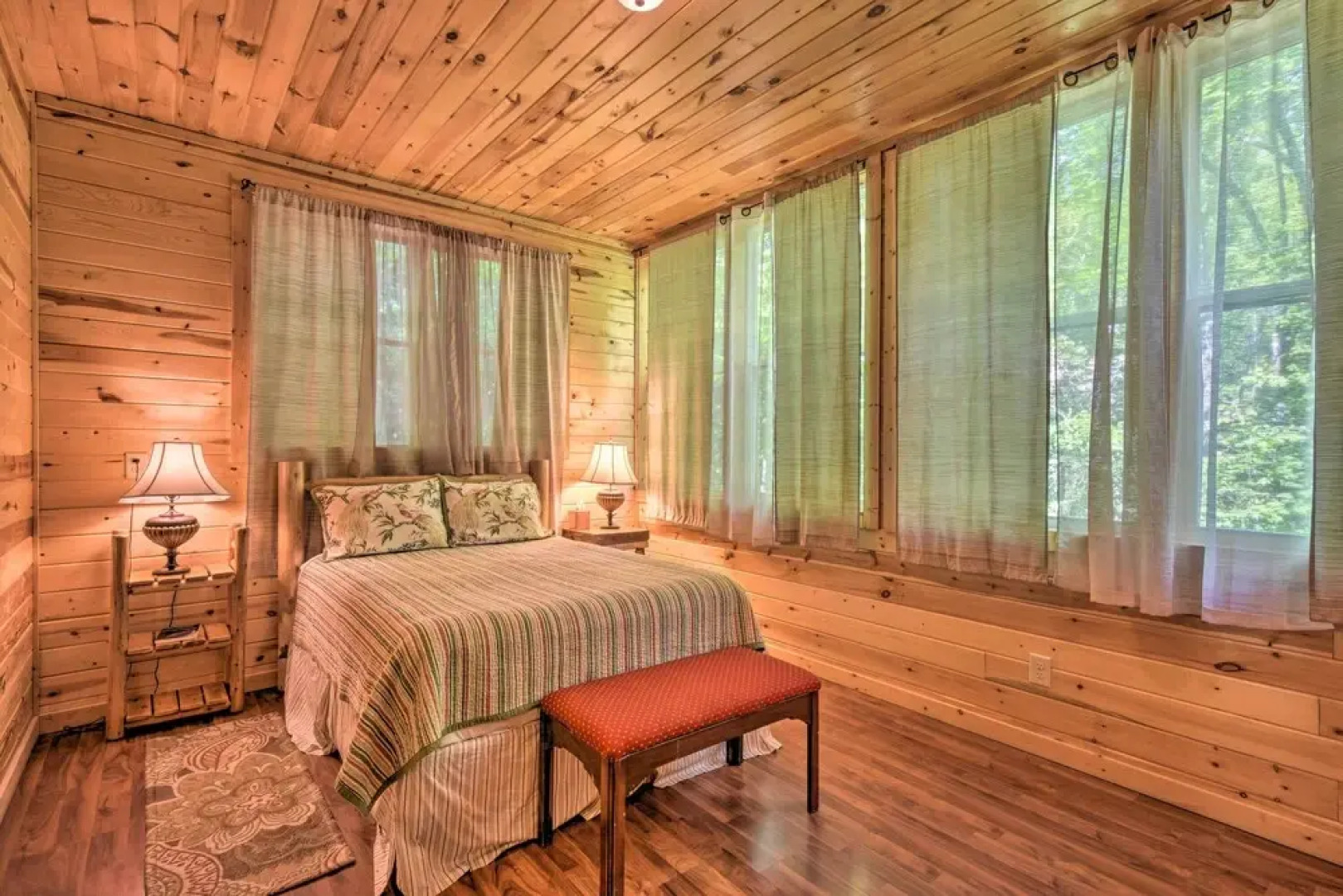 The Bear Paw at the Sautee Mountain Retreat