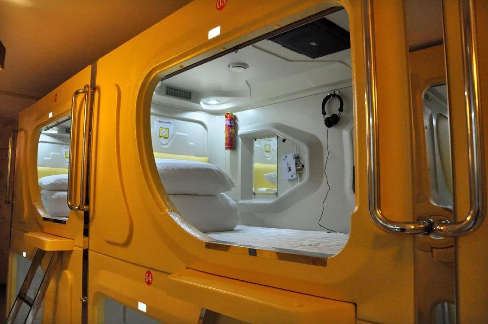 Simple Capsule Hotel Taiyuan Railway Station