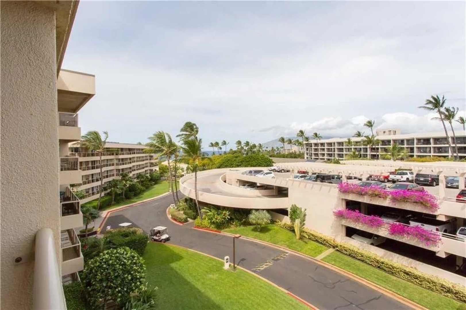 Maui Banyan H412 - One Bedroom Condo with Ocean View