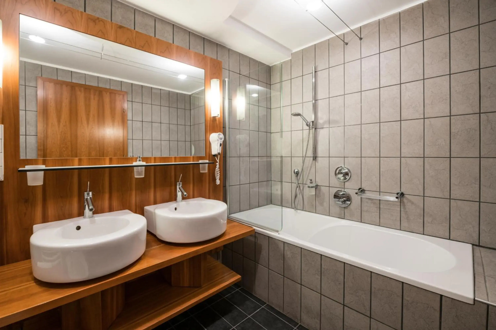 Hotel KRONE - eat, drink, stay