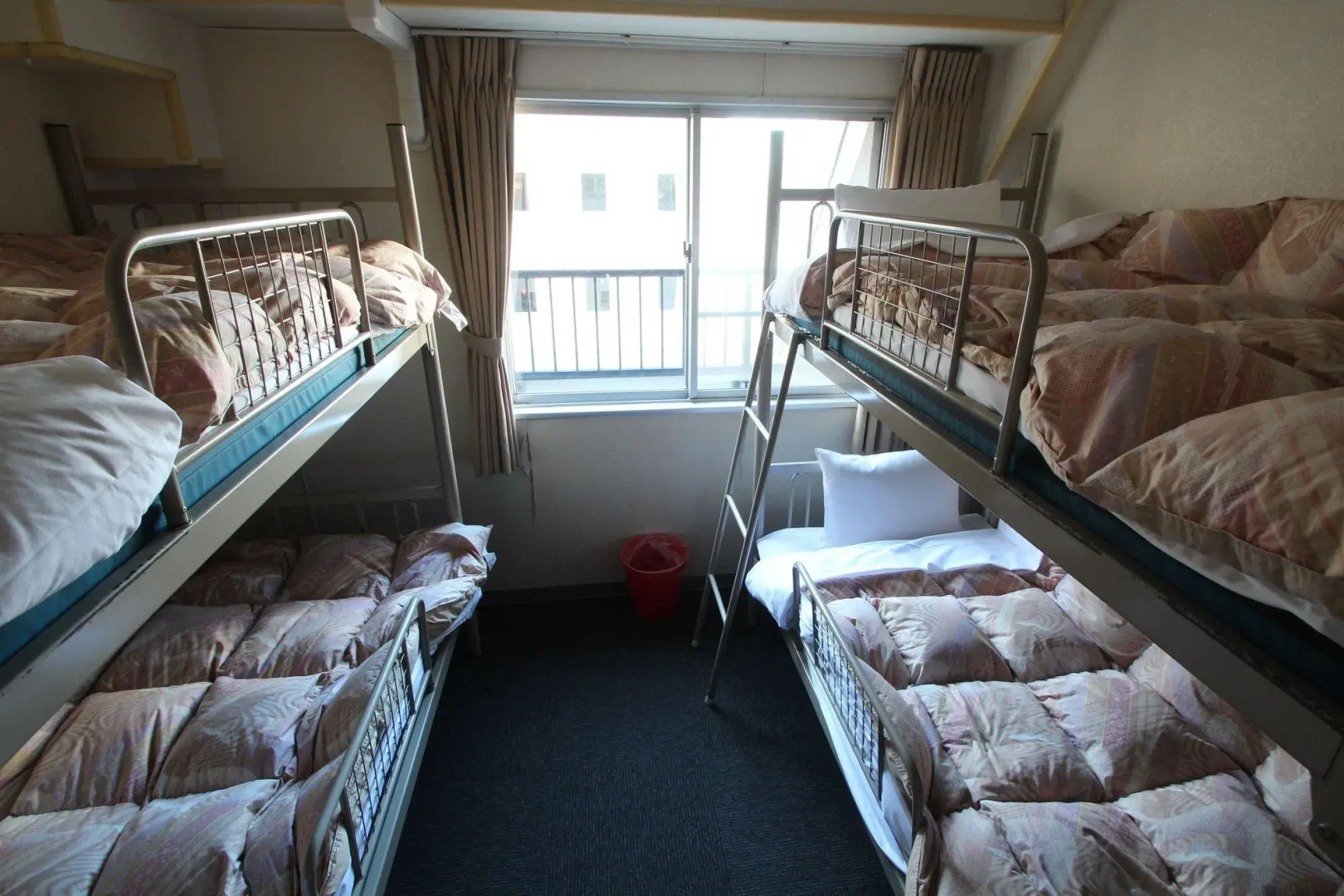 Sakura Hotel Ikebukuro - Hostel