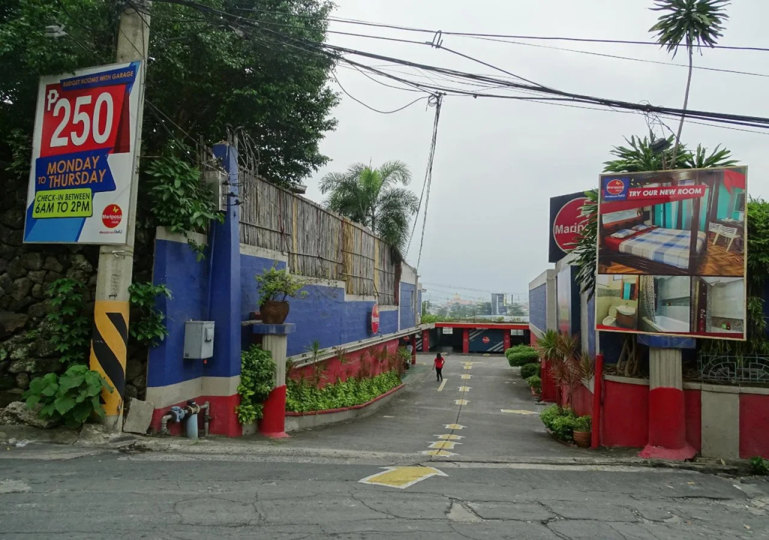 Mariposa Budget Hotel (Drive Inn)