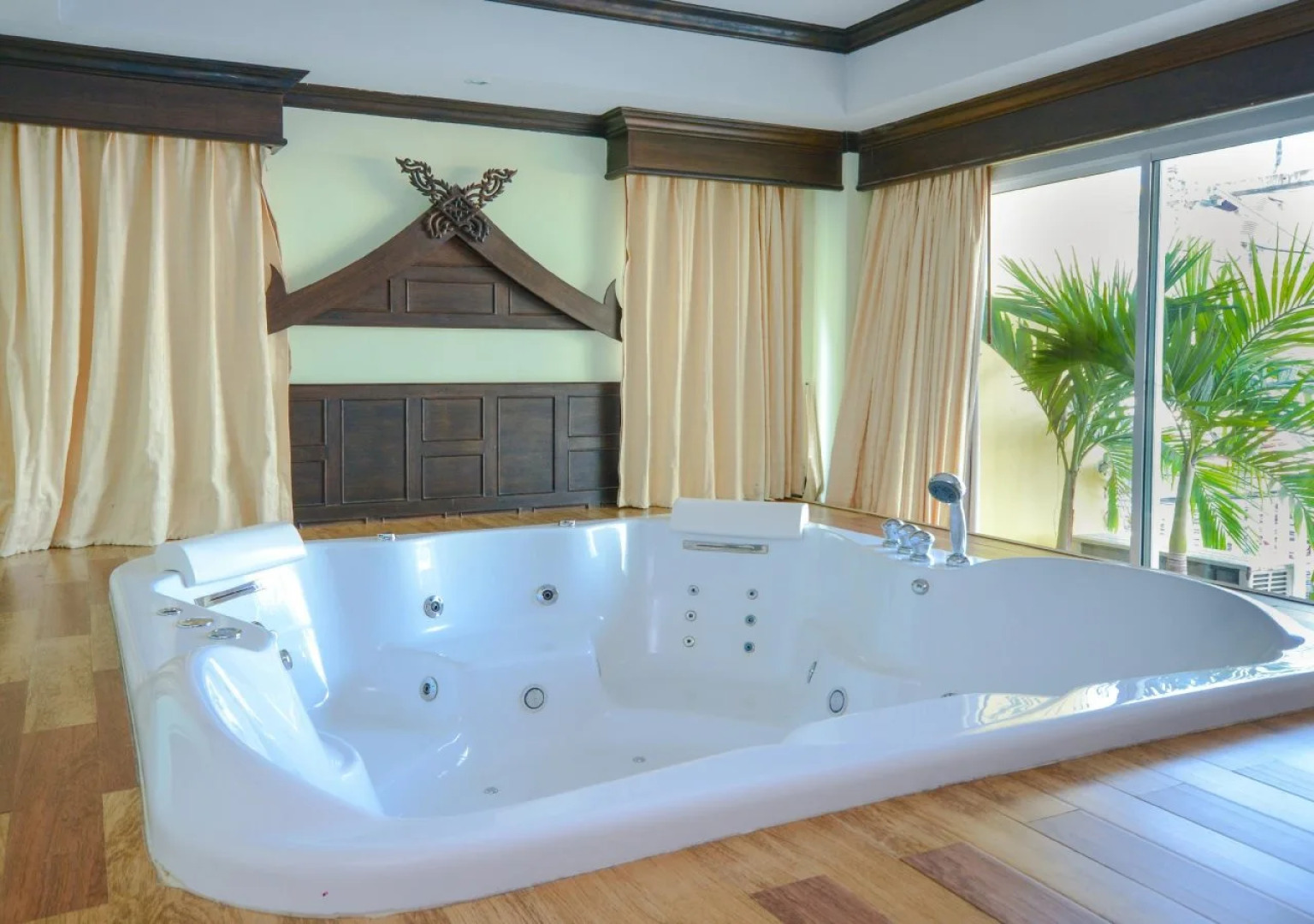 Cocoon APK Resort & Spa