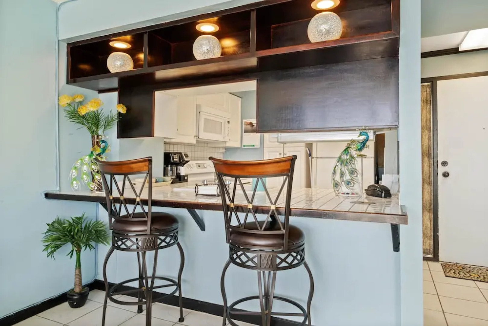 Makaha Valley Towers