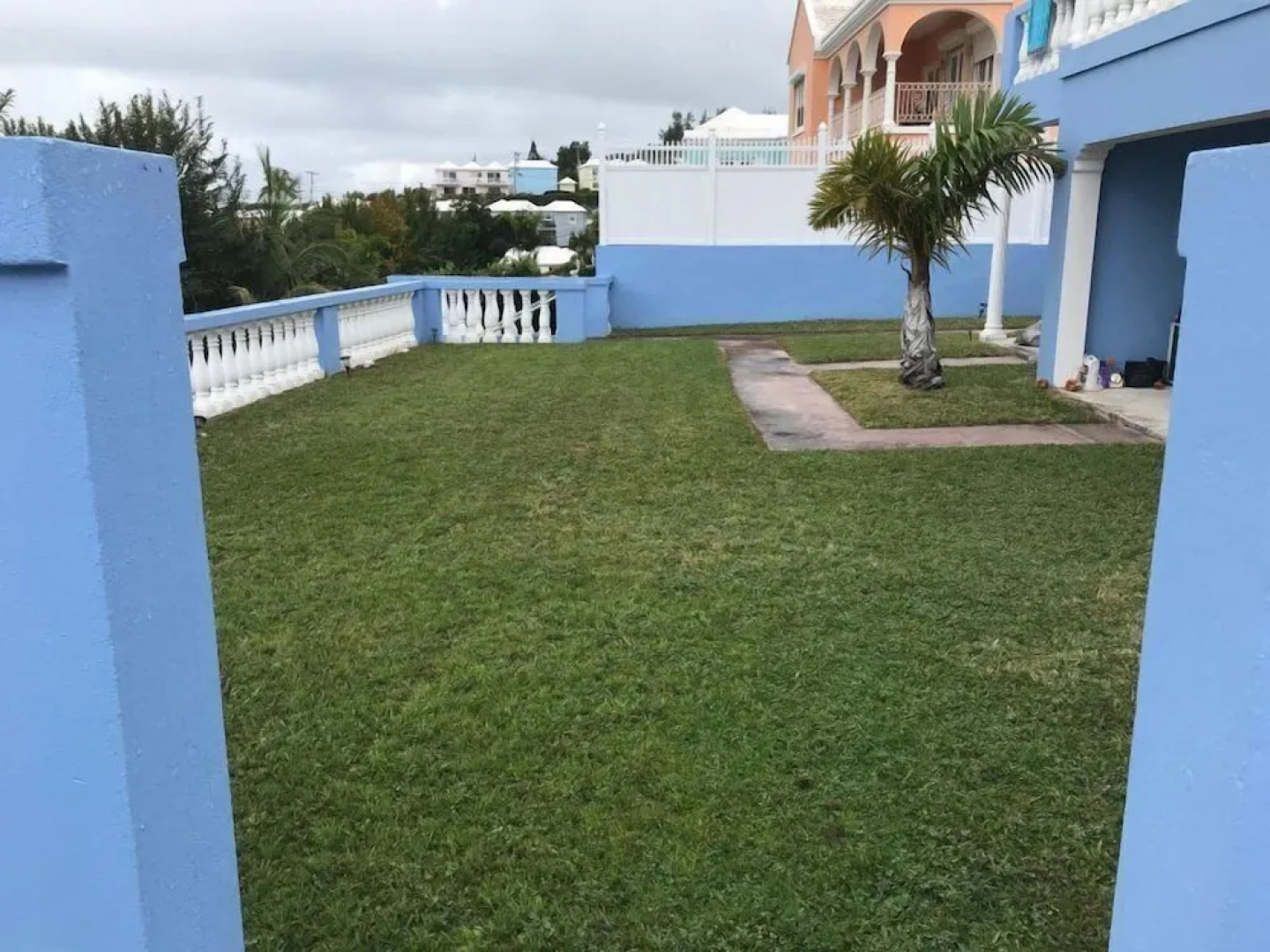 Blue Diamond Apartments