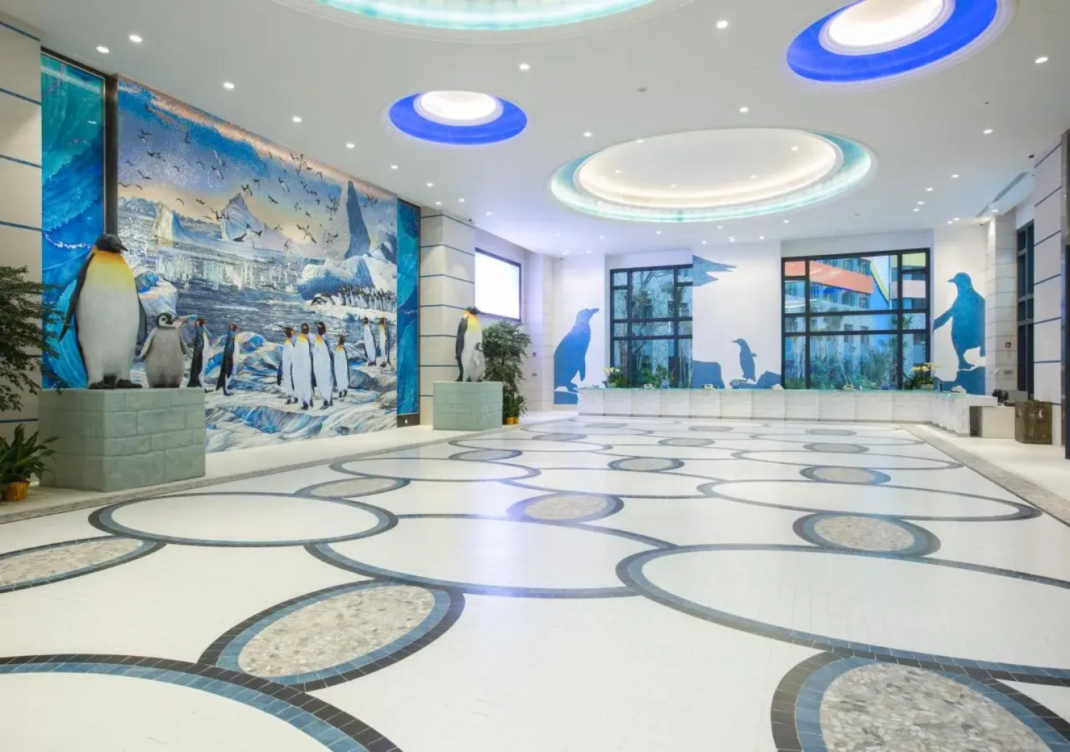 Chimelong Penguin Hotel