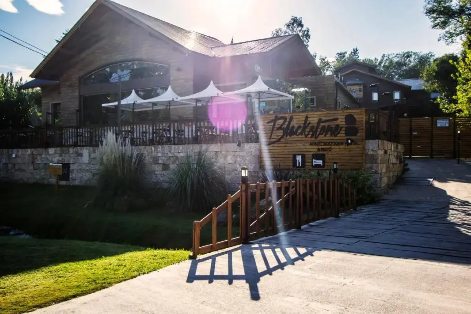 Blackstone Apart Boutique