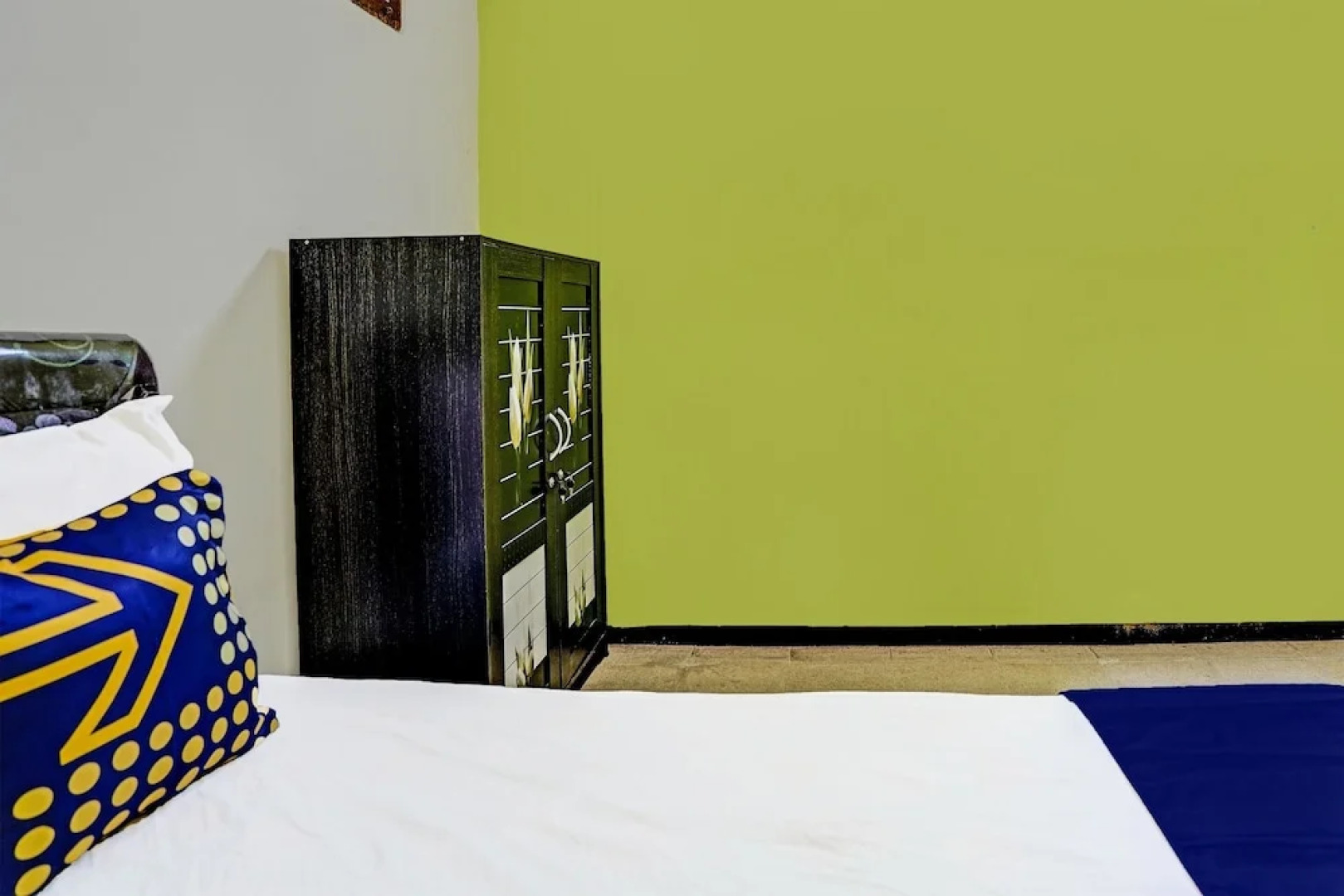 SPOT ON 91716 Kost Yy Syariah