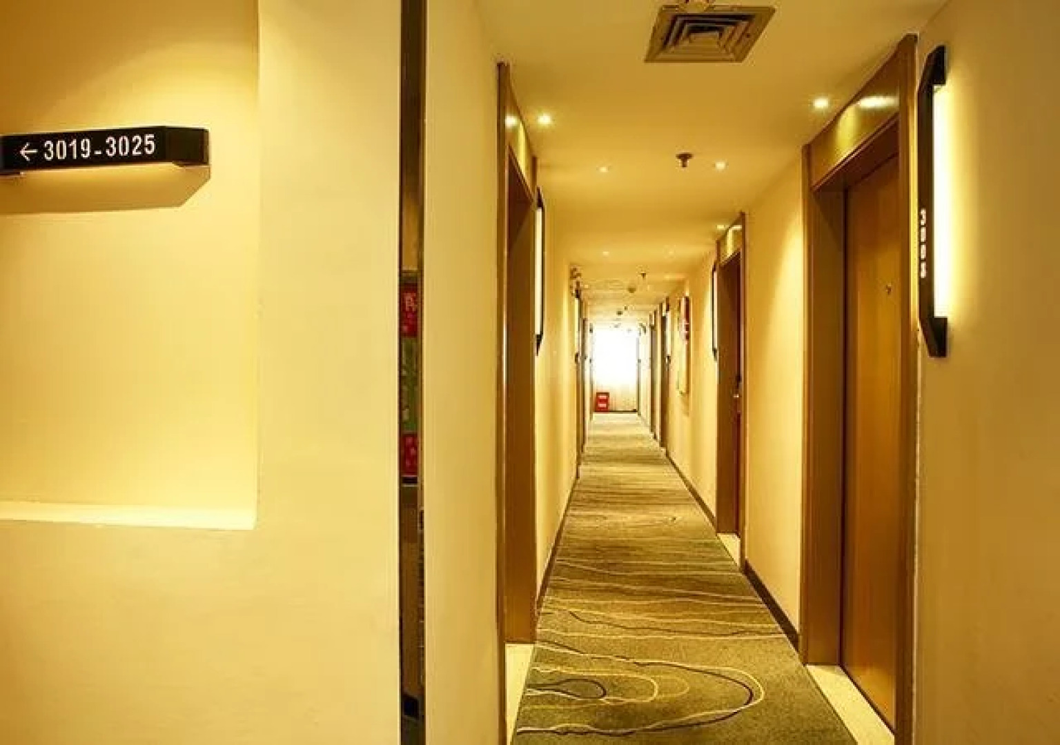 City Comfort Inn Wuzhou Dieshan