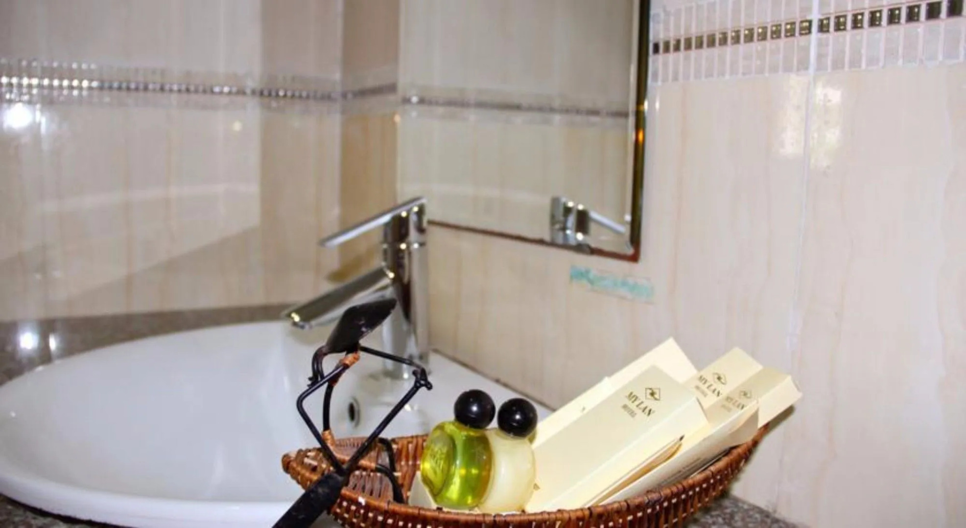 My Lan Resort & Restaurant