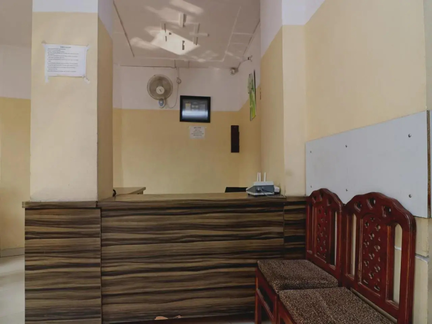 OYO 24103 Akbar Guest House