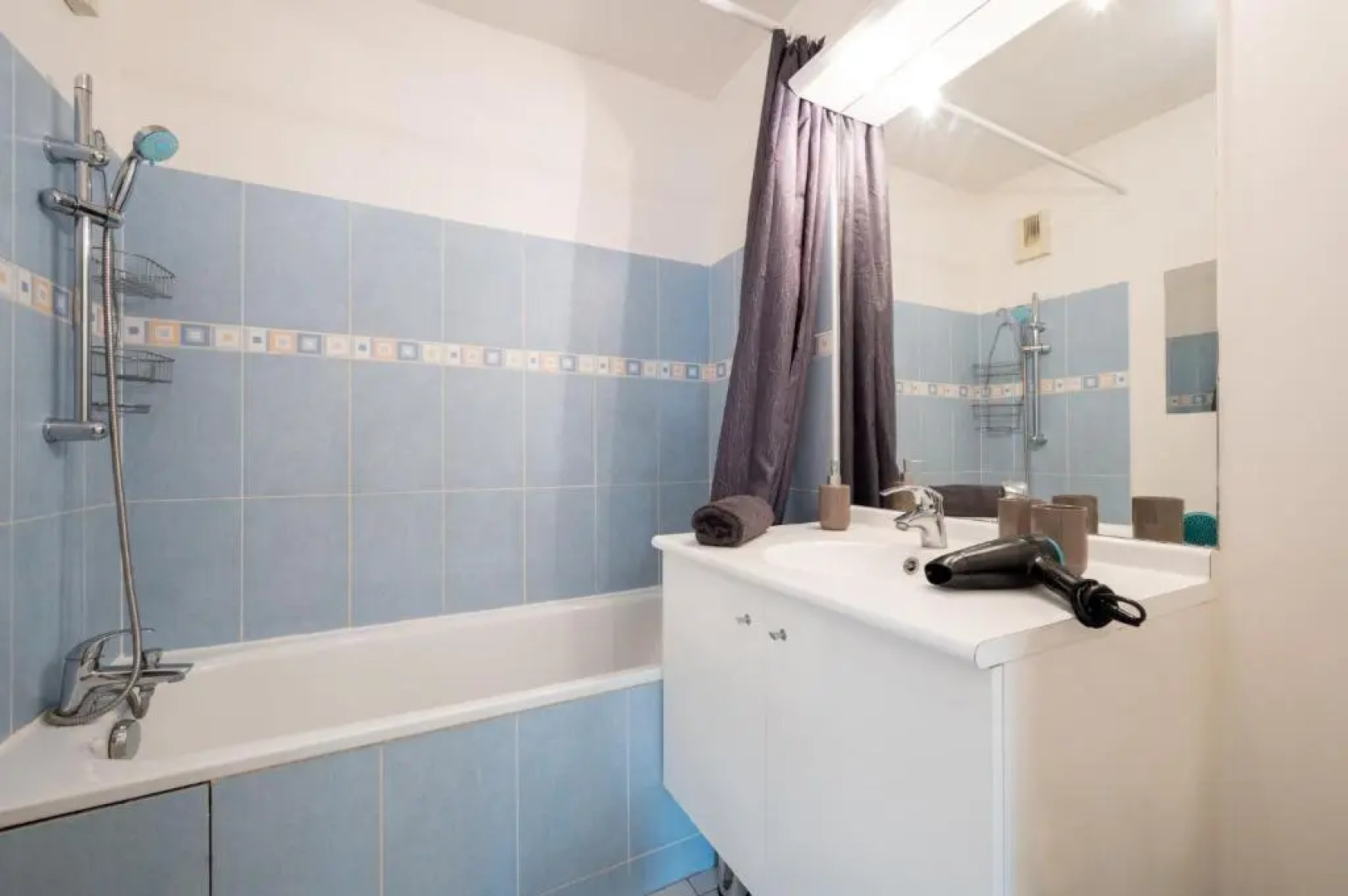 Immotovo - Suite Moderne - Paris 8 Min - Parking - Netflix