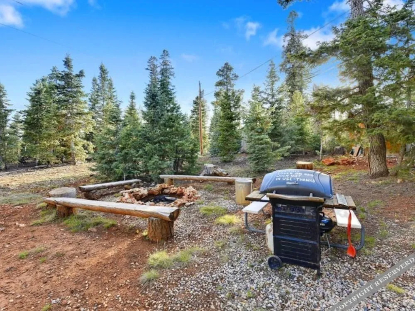 The Pit Stop Sleeps upto 10 people by RedAwning