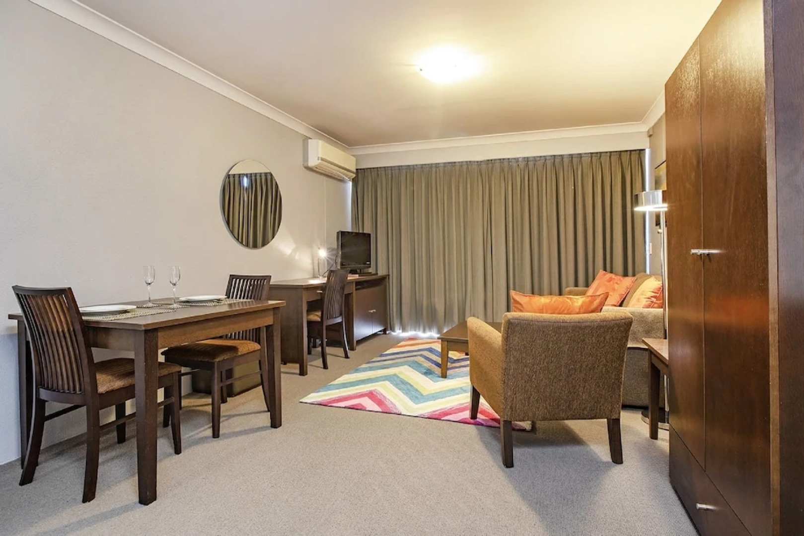 Horizons 418 - Lake Jindabyne Waterfront