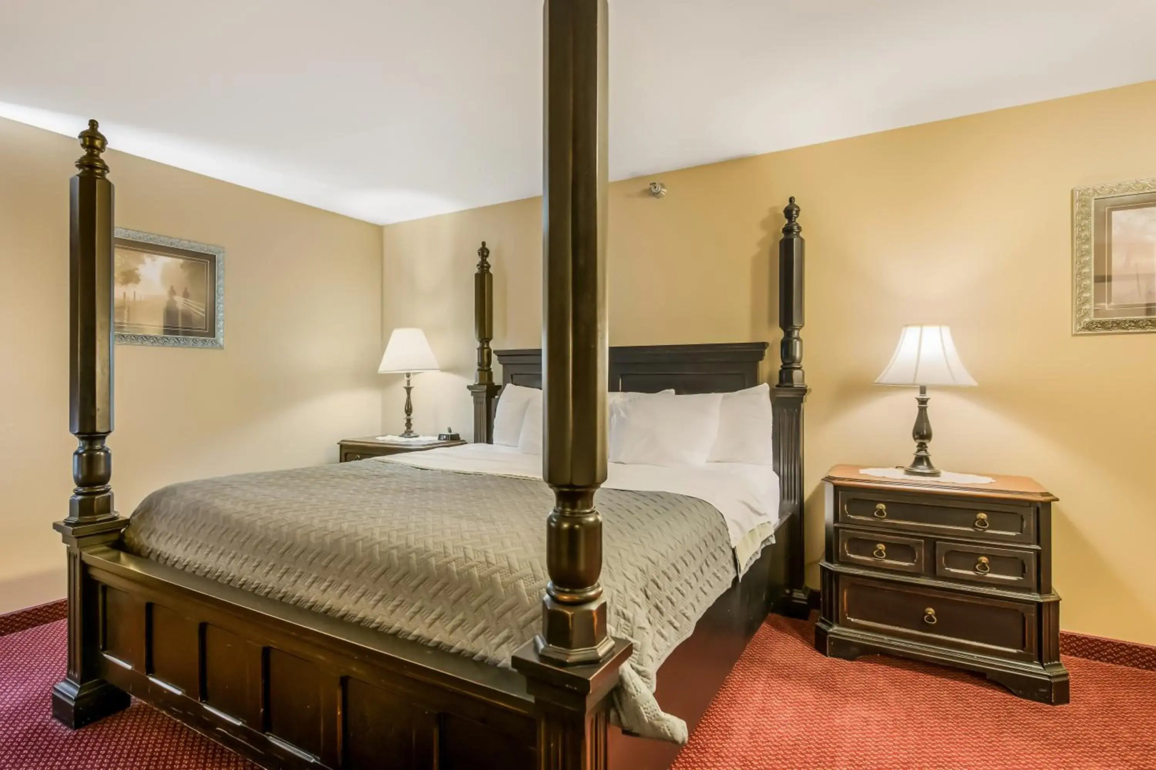 EconoLodge by Choice Hotels Rice Lake