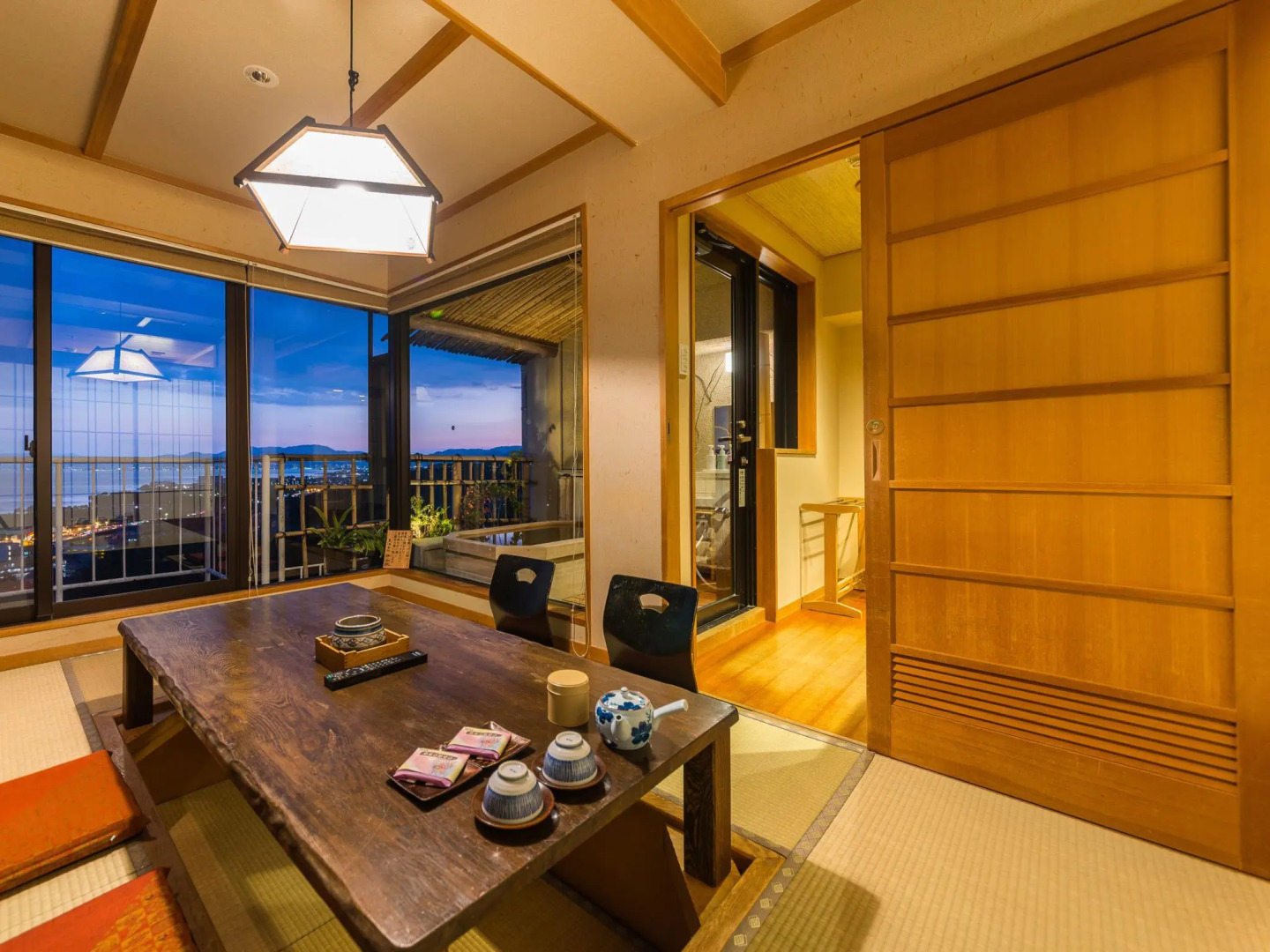 Satoyu Mukashibanashi Yuzanso Ryokan