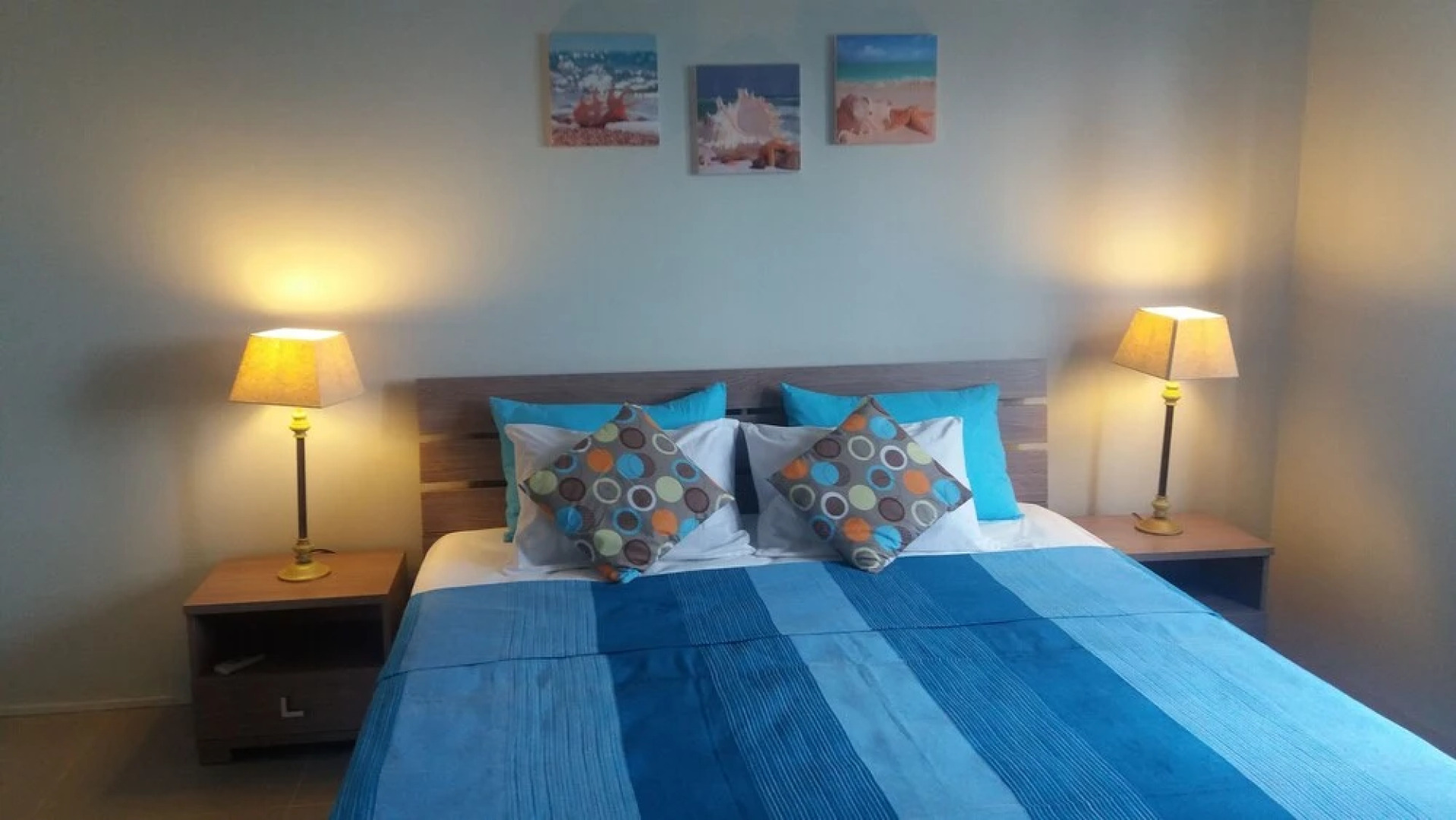 Sunny Private First Floor 1-br Beach Apartment With Spacious Balcony, Pool, Wifi