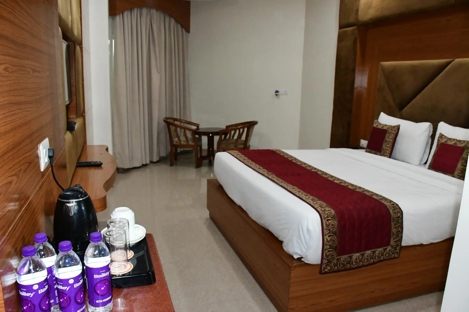 Hotel Anand International