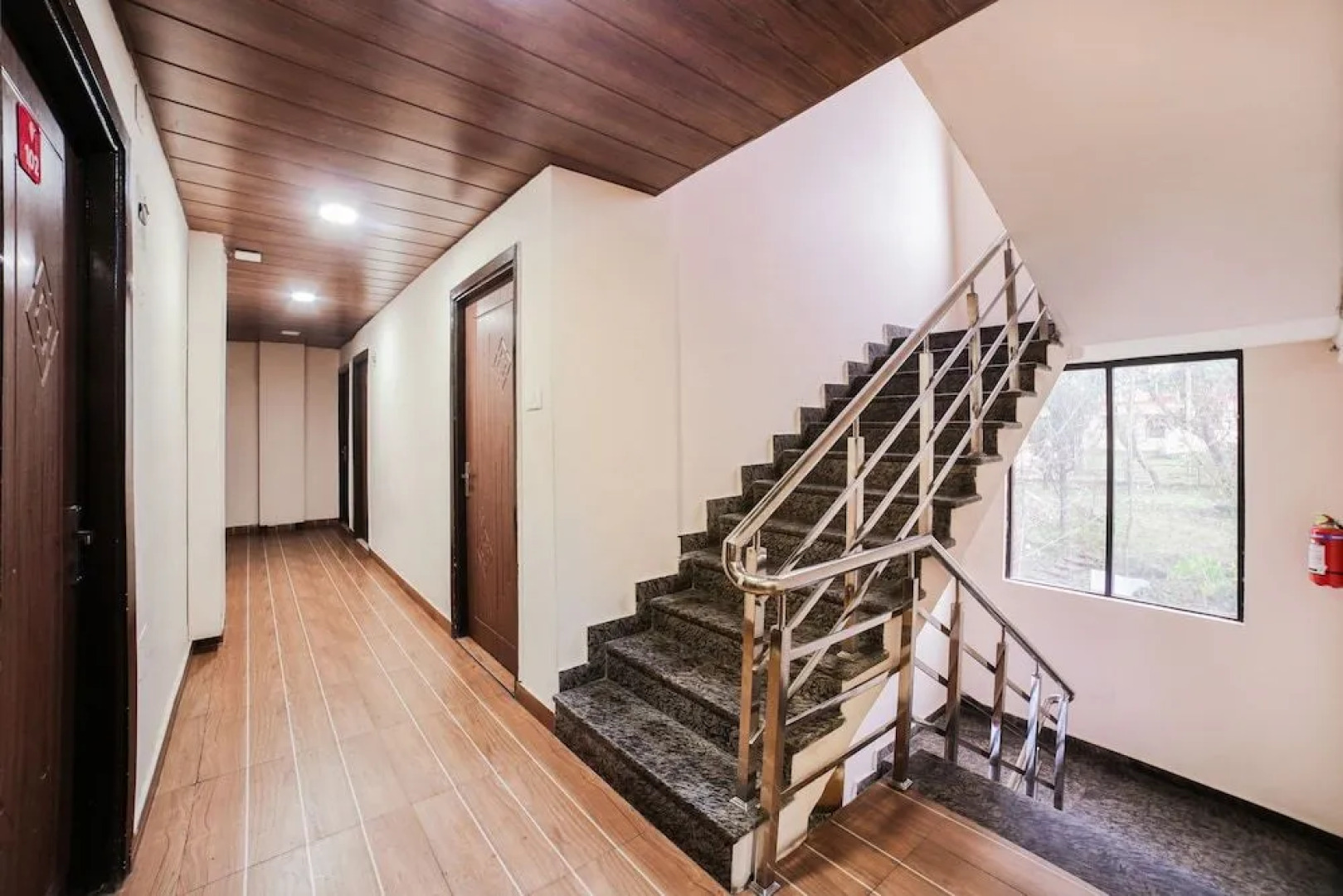 OYO 23682 City Lodge