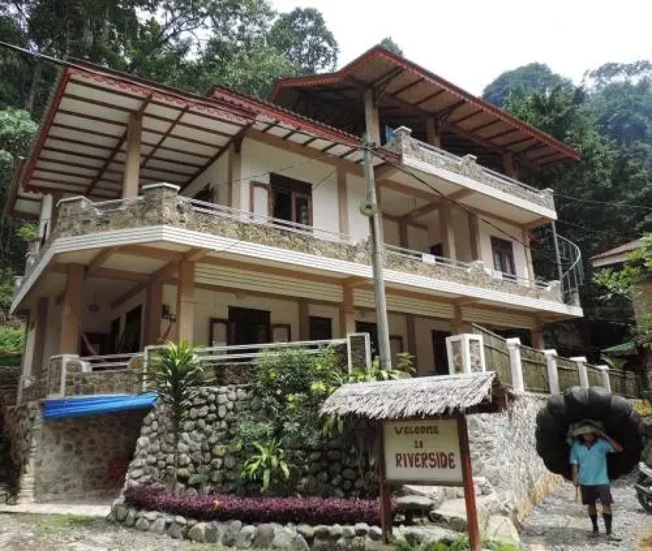 Riverside Guesthouse