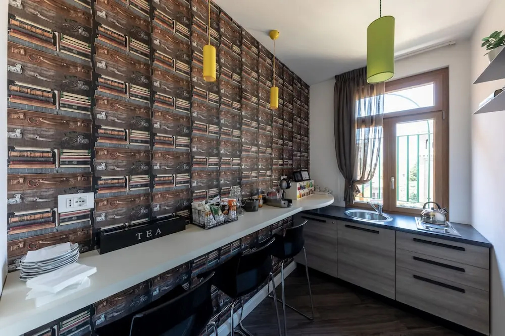 Blue Inn Luxury Suites