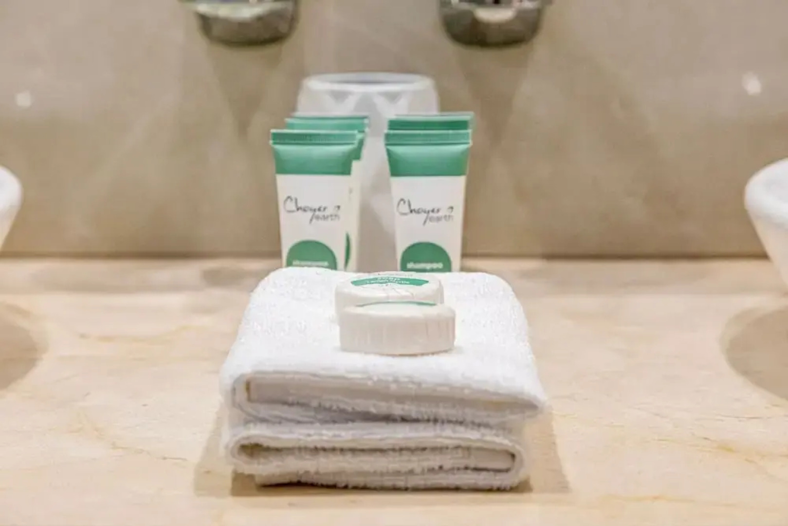 Zen Saltwater Retreat Balcony Pool Seaview