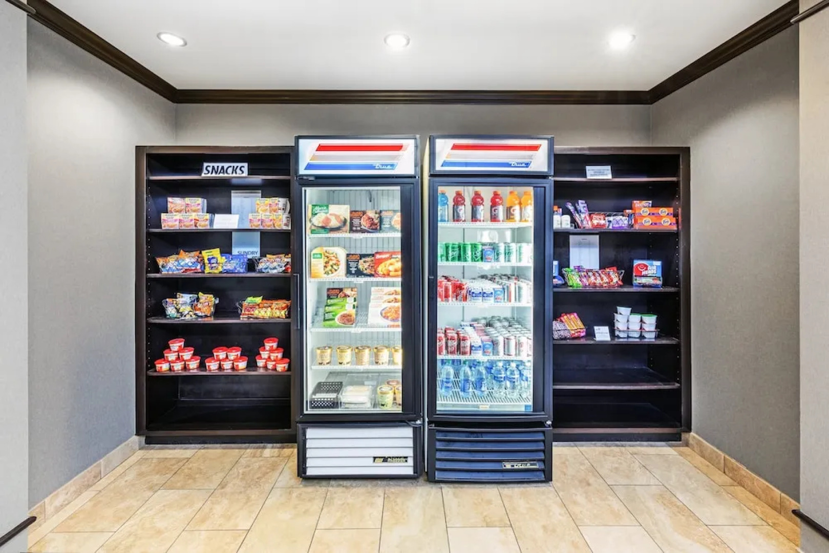 Holiday Inn Express & Suites Floresville, an IHG Hotel