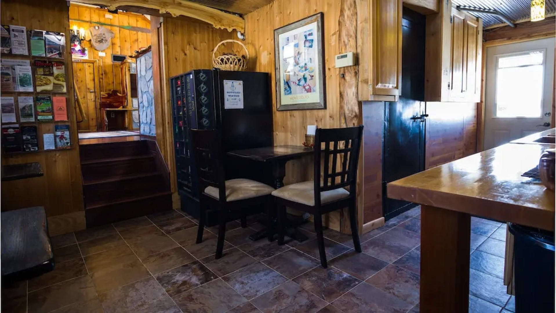 Curriers Lakeview Lodge