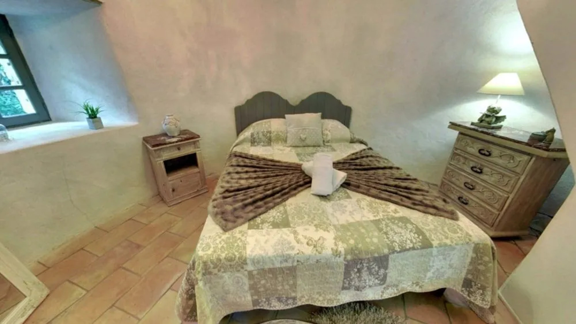 Le Mas des 5 Fontaines. Chambres d'hôtes