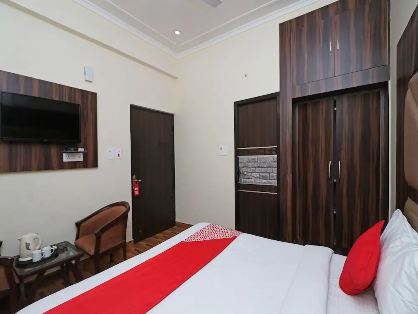 OYO 12126 Hotel Shagun Residency