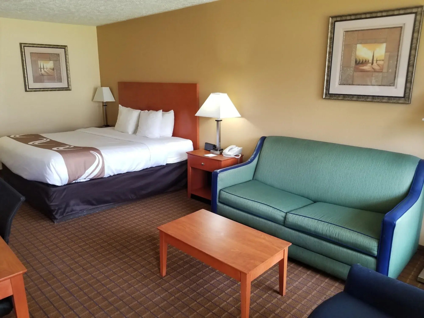 Wilkes-Barre Inn and Suites